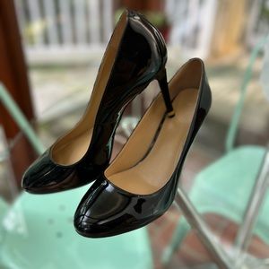 Michael Kors Black Patent Leather Pump Size 8